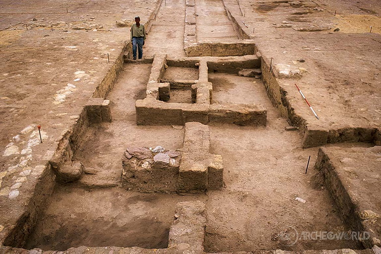Scavi archeologici nel cosiddetto "villaggio degli operai"
