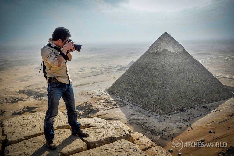 18_Khufu_Pyramidion